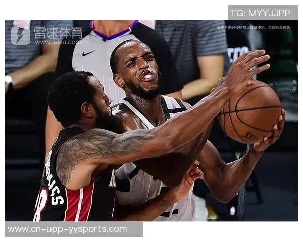 特雷杨赛后查看韧带未受损伤 主帅：他原本还想打 我决议换他下来的